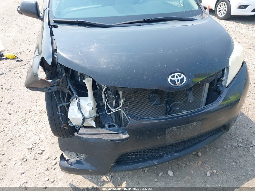 2011 Toyota Sienna Xle VIN: 5TDDK3DCXBS026753 Lot: 42865581