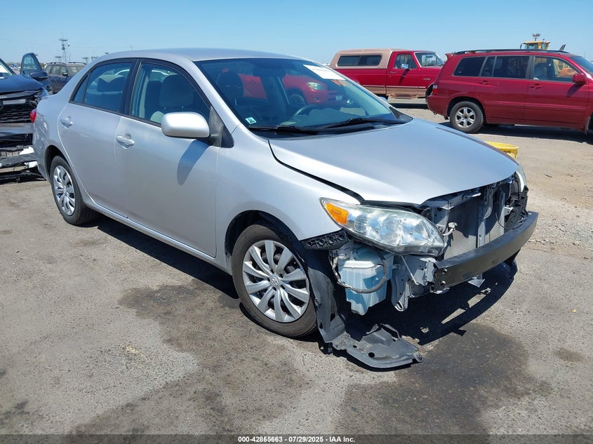 2T1BU4EE4CC815580 2012 Toyota Corolla Le auction photo 1