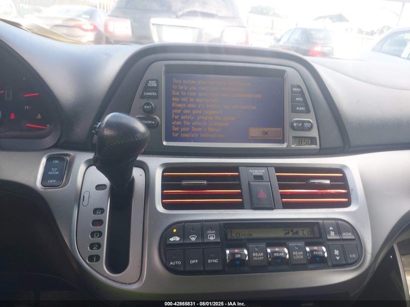 2008 Honda Odyssey Touring VIN: 5FNRL38928B033470 Lot: 42865831