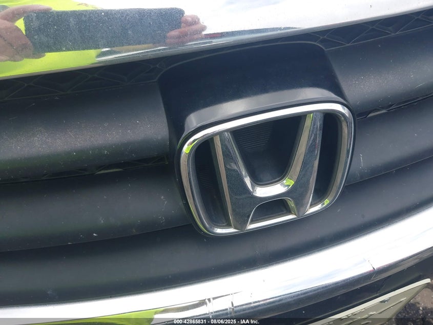 2008 Honda Odyssey Touring VIN: 5FNRL38928B033470 Lot: 42865831