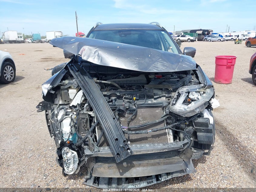 2019 NISSAN ROGUE SV - 5N1AT2MT1KC786710