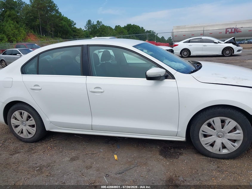 2013 VOLKSWAGEN JETTA 2.5L SE - 3VWDP7AJ8DM404516