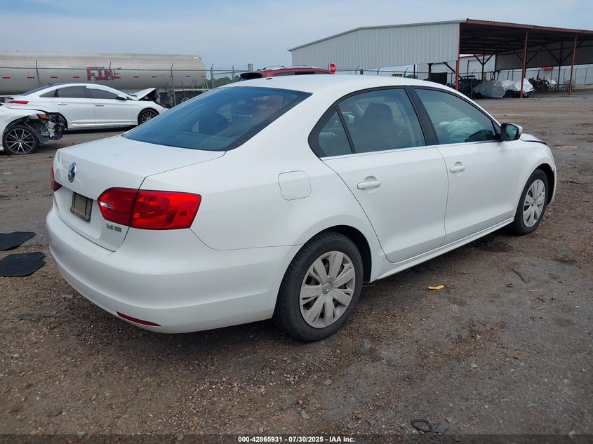 2013 VOLKSWAGEN JETTA 2.5L SE - 3VWDP7AJ8DM404516