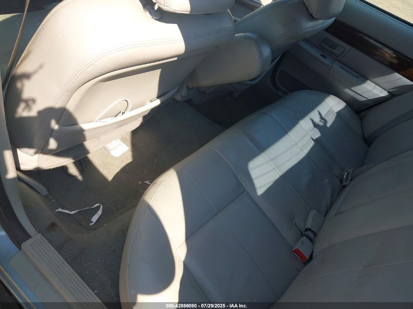 2004 Mercury Grand Marquis Gs VIN: 2MEFM74WX4X672773 Lot: 42866080