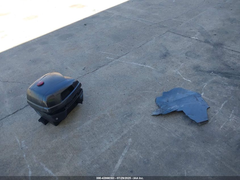 2017 Kawasaki Kle650 F/Lt VIN: JKALEEF14HDA16151 Lot: 42866163