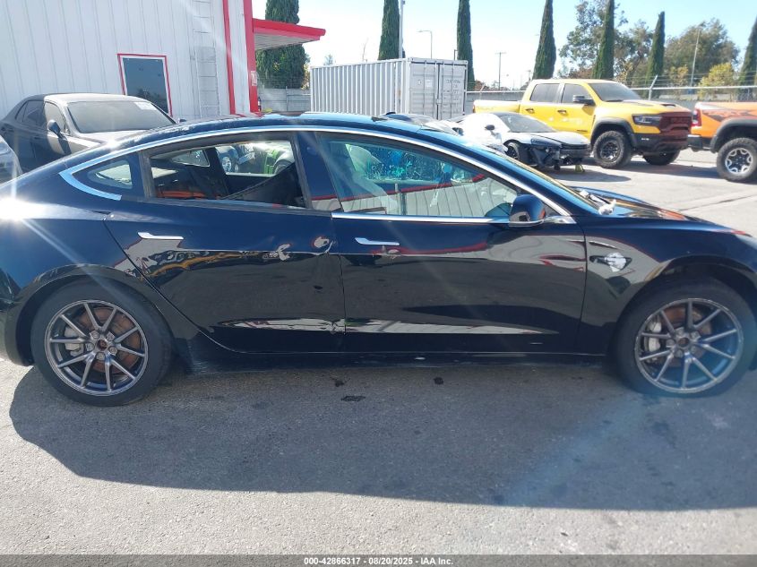 2018 Tesla Model 3 Long Range/Performance VIN: 5YJ3E1EB5JF127862 Lot: 42866317