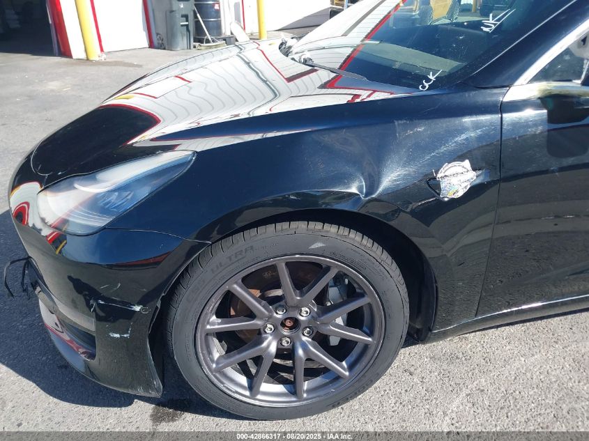 2018 Tesla Model 3 Long Range/Performance VIN: 5YJ3E1EB5JF127862 Lot: 42866317