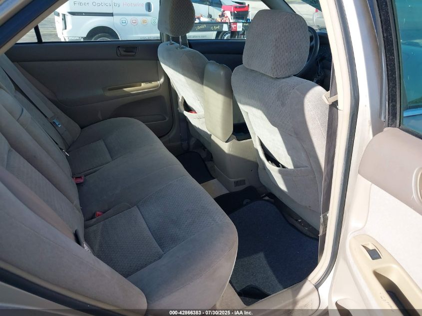 2004 Toyota Camry Le VIN: 4T1BE32K54U351894 Lot: 42866383