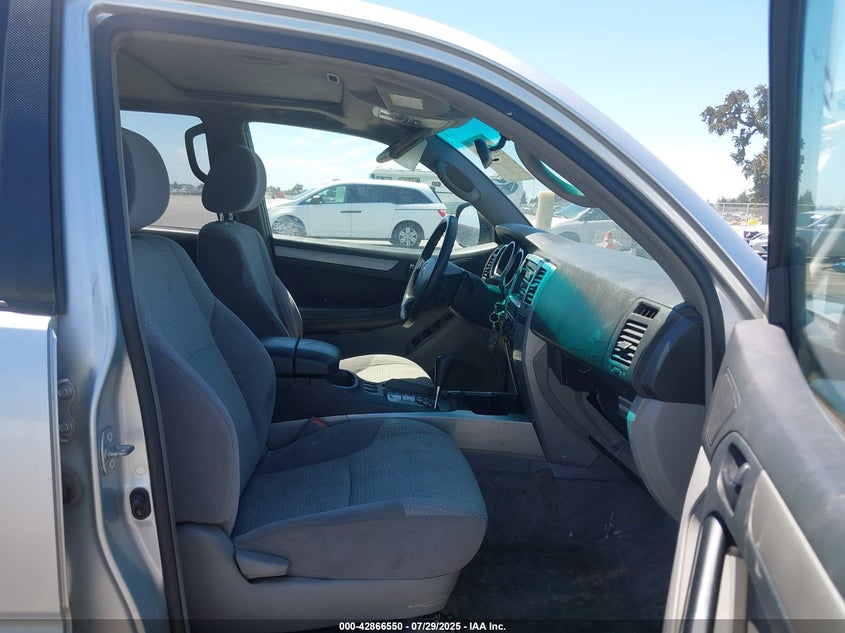 2003 Toyota 4Runner Sr5 V6 VIN: JTEZU14R330009852 Lot: 42866550