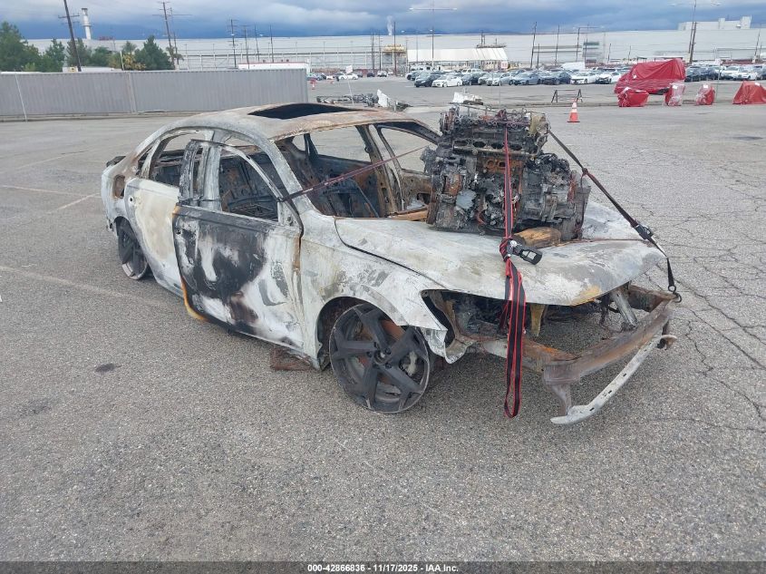 VOLKSWAGEN PASSAT 2.0T R-LINE