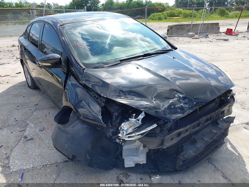 2015 FORD FOCUS SE - 1FADP3F26FL329970