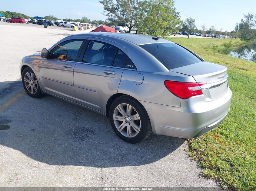 Vin: 1c3ccbbb0dn655951, lot: 43361070, chrysler 200 touring 20133