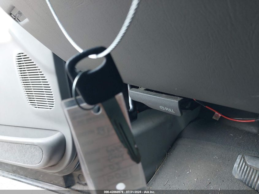 2002 Ford F-350 Lariat/Xl/Xlt VIN: 1FTSW31F22EB33960 Lot: 42868976