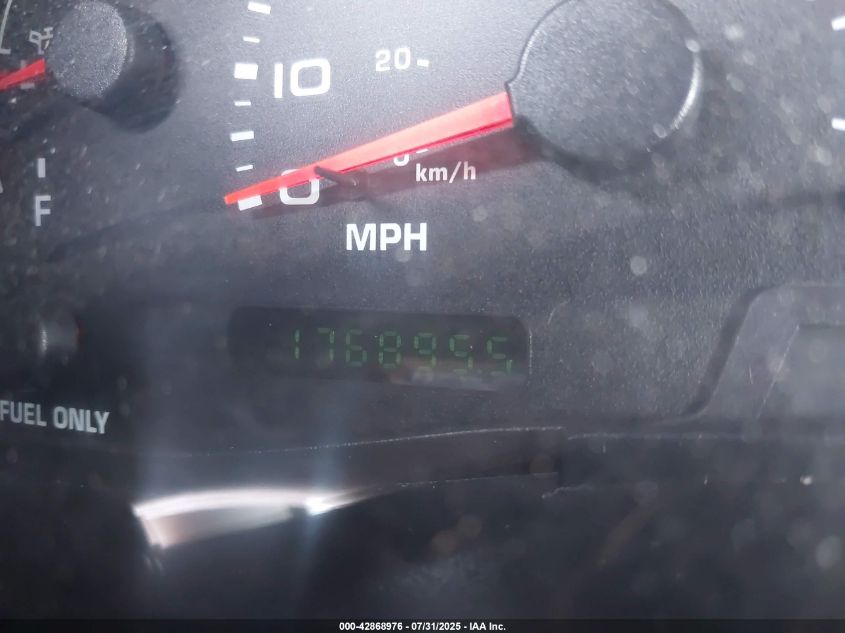 2002 Ford F-350 Lariat/Xl/Xlt VIN: 1FTSW31F22EB33960 Lot: 42868976