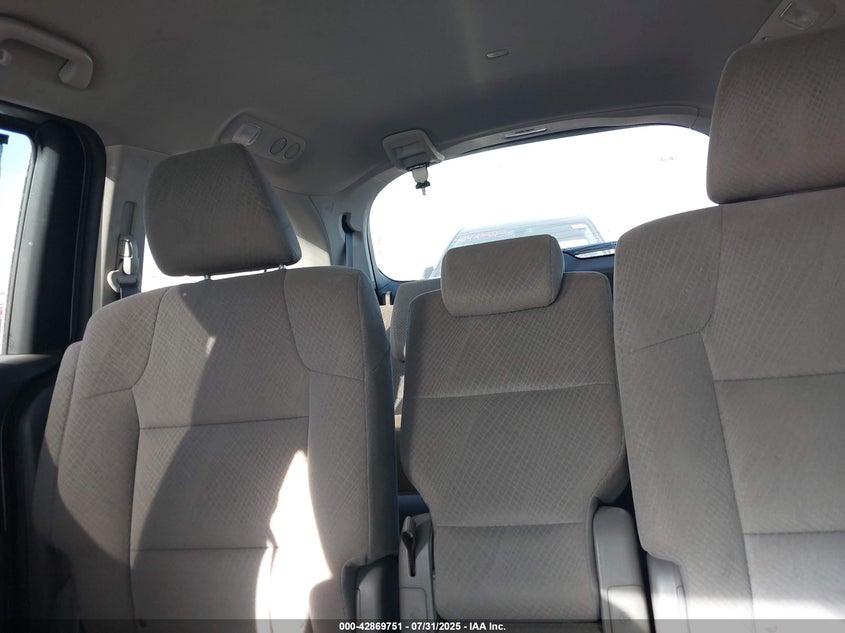 2016 Honda Odyssey Se VIN: 5FNRL5H32GB112157 Lot: 42869751