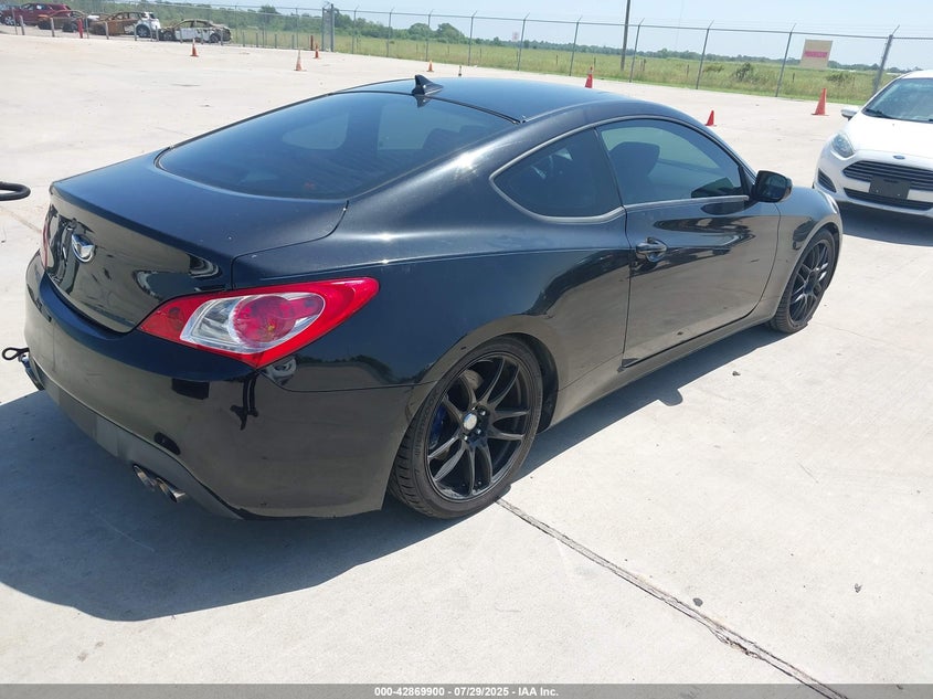 2011 Hyundai Genesis 2.0T R-Spec VIN: KMHHT6KD6BU046453 Lot: 42869900