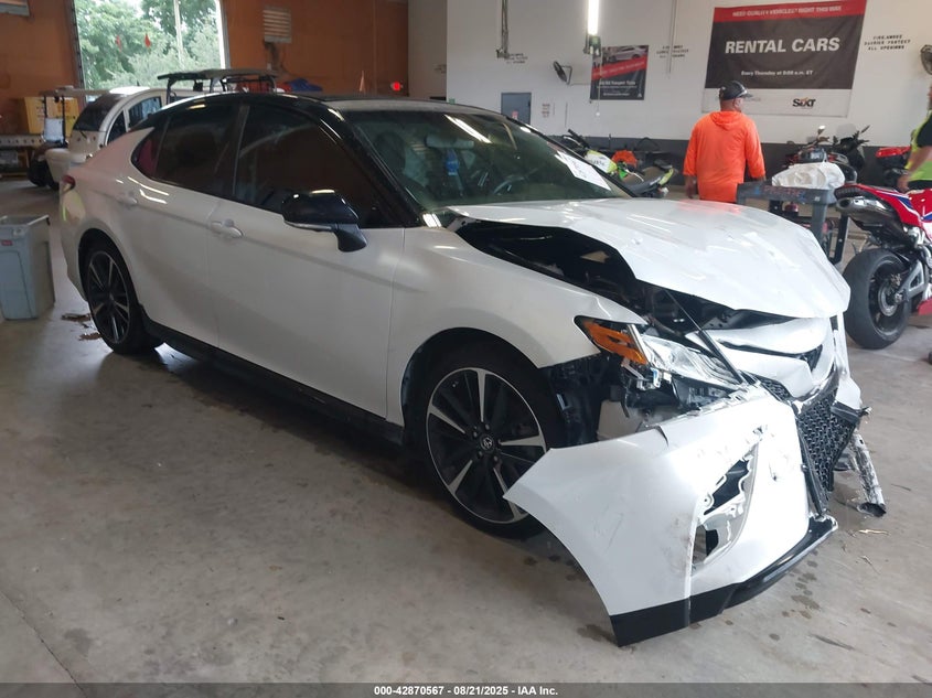 4T1B61HK6JU033254 2018 Toyota Camry Xse auction photo 1