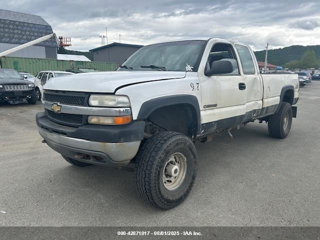 2001 Chevrolet Silverado 2500Hd Ls/Lt white truck gasoline 1GCHK29U61E143795 photo #3