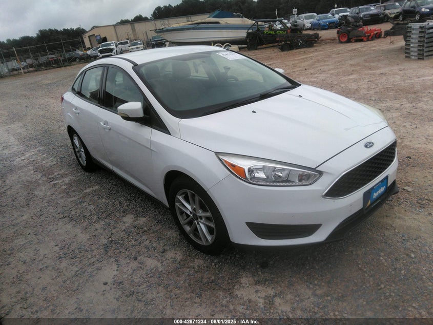 Vin: 1fadp3f25fl383292, lot: 43364852, ford focus se 2015 img_1