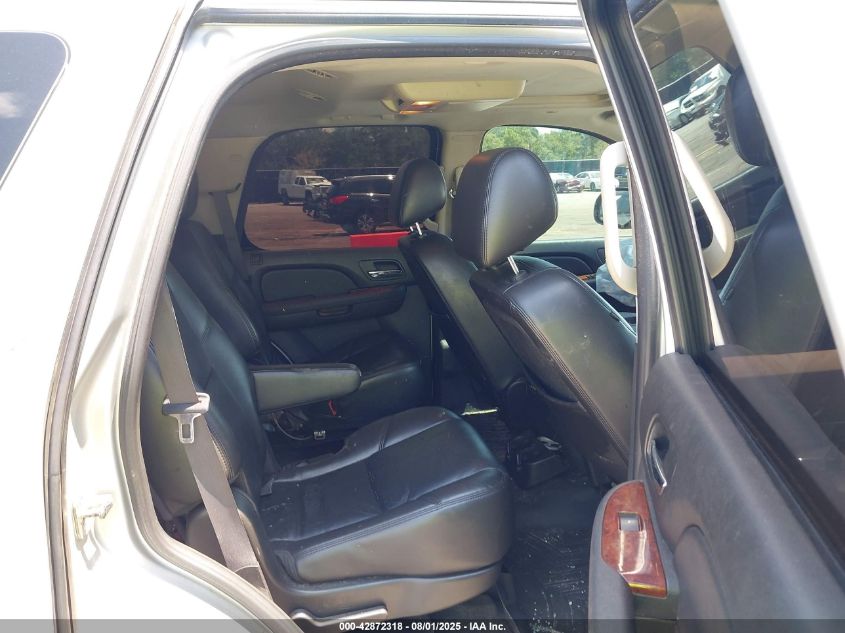 2011 Chevrolet Tahoe Ltz VIN: 1GNSKCE01BR390481 Lot: 42872318