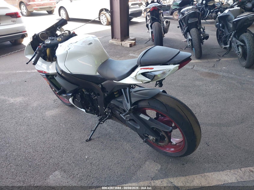 VIN JS1GR7MA7R7100059 2024 SUZUKI GSX-R750