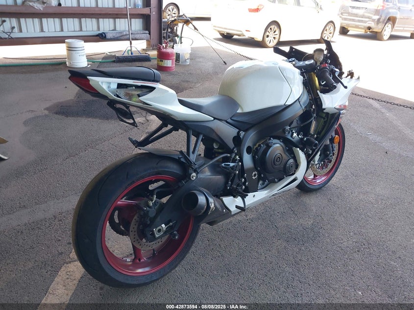 VIN JS1GR7MA7R7100059 2024 SUZUKI GSX-R750