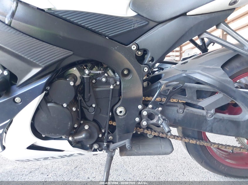 VIN JS1GR7MA7R7100059 2024 SUZUKI GSX-R750