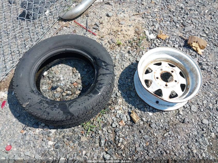 2014 Chevrolet Silverado 1500 2Lt VIN: 3GCUKREC2EG141738 Lot: 42873819