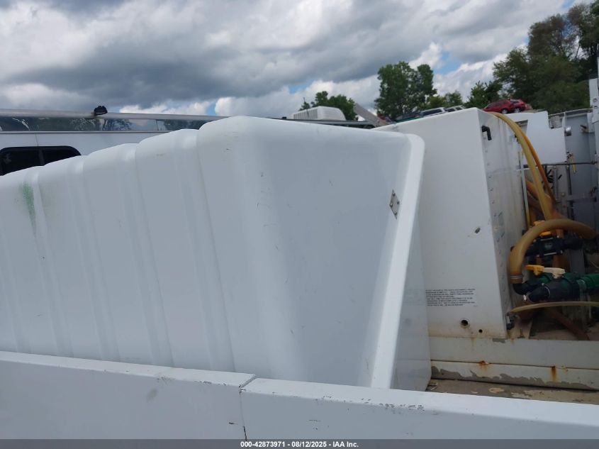 2011 Ford E-450 Cutaway VIN: 1FDXE4FL2BDA30083 Lot: 42873971