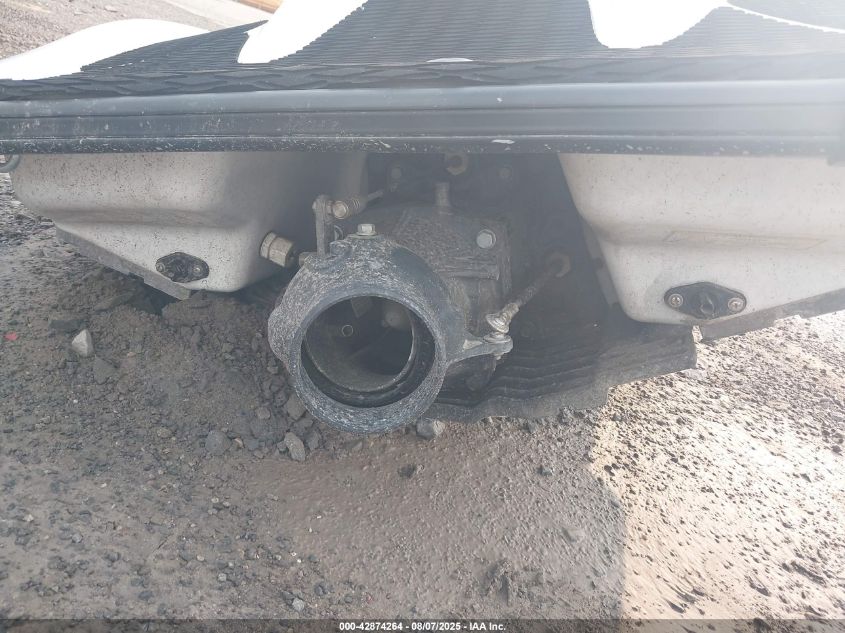 2001 Yamaha Waverunner Gp1200R VIN: 00000YAMA1451E101 Lot: 42874264