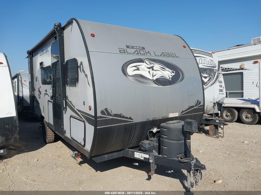 2024 FOREST RIVER WOLF PUP BLACK LABEL  (VIN: 5ZT2CKFC7RY030400)