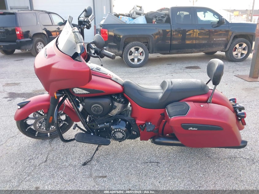 2024 INDIAN MOTORCYCLE CO. CHIEFTAIN DARKHORSE W/POWERBAND AUDIO - 56KTC9BB3R3423703