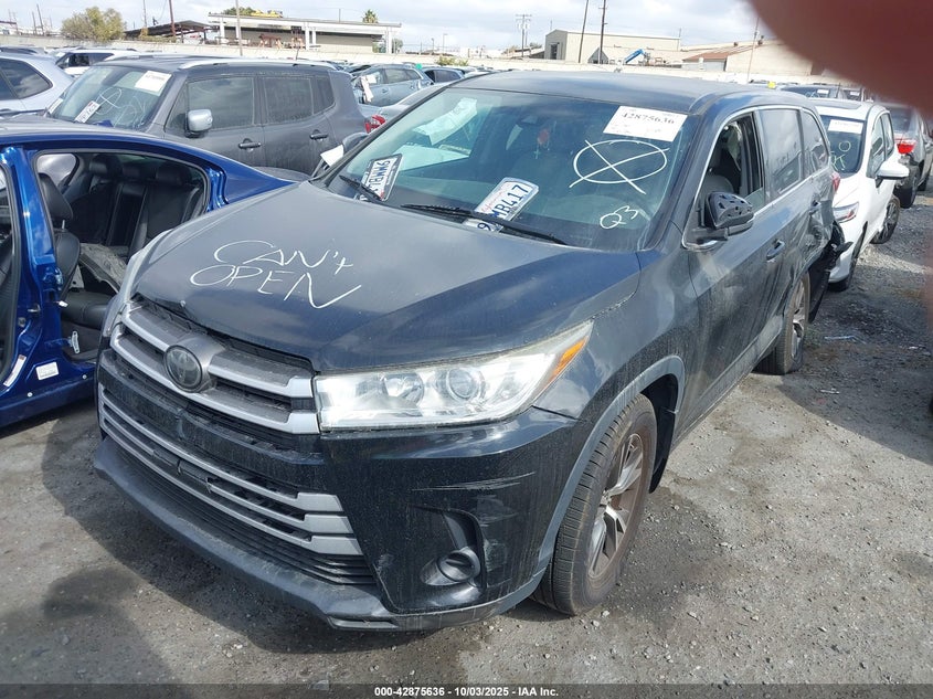 5TDBZRFH7JS809915 2018 TOYOTA HIGHLANDER photo no. 2