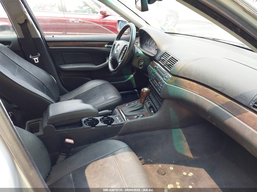 WBAEW53424PN33588 2004 BMW 3ER photo no. 5