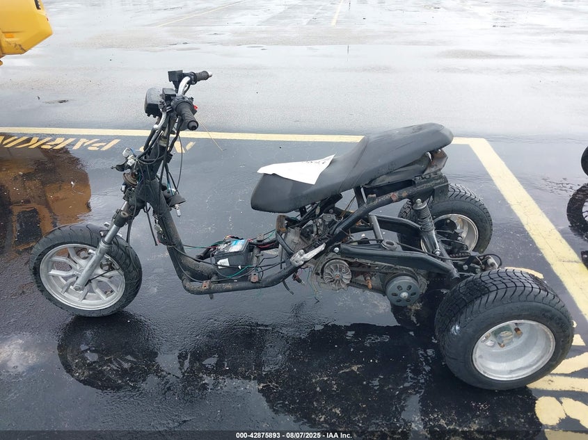 2021 YNGF 49CC SCOOTER(VIN: L37LMJBV5MZ020012