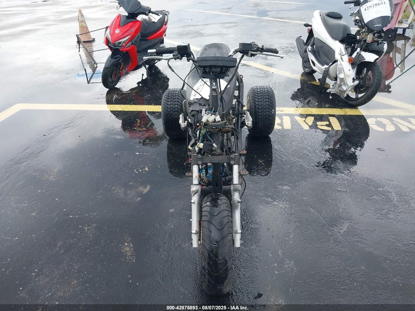 2021 YNGF 49CC SCOOTER(VIN: L37LMJBV5MZ020012