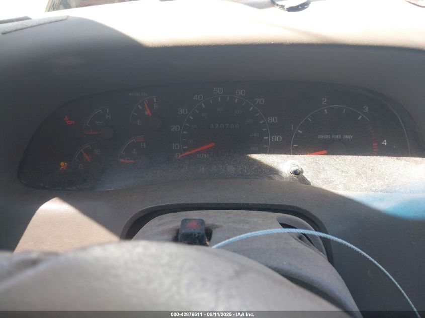 2000 Ford F-350 Lariat/Xl/Xlt VIN: 1FTWW33F2YEB50040 Lot: 42876511