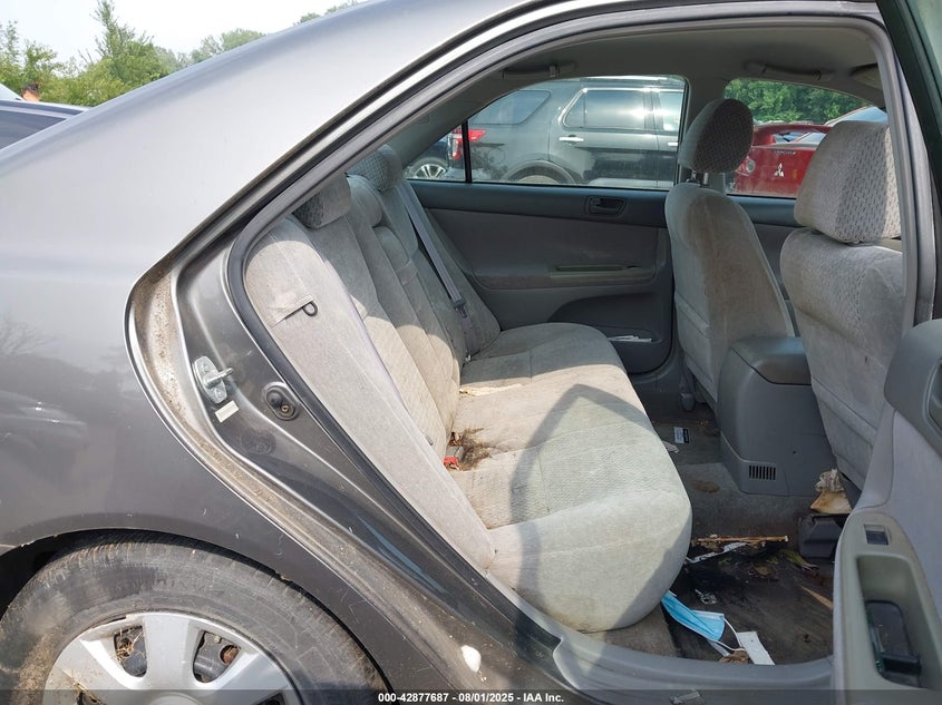 2002 Toyota Camry Le VIN: 4T1BE30K42U595228 Lot: 42877687