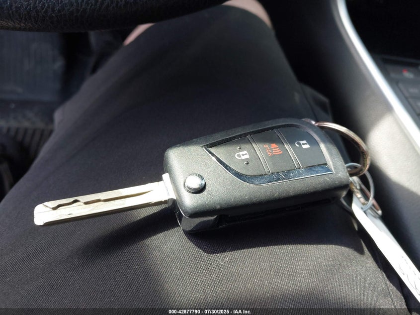 2019 TOYOTA RAV4 LE - JTMG1RFV7KD511946