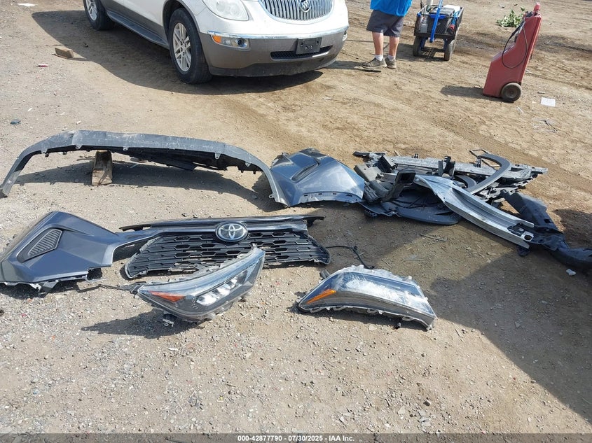 2019 TOYOTA RAV4 LE - JTMG1RFV7KD511946