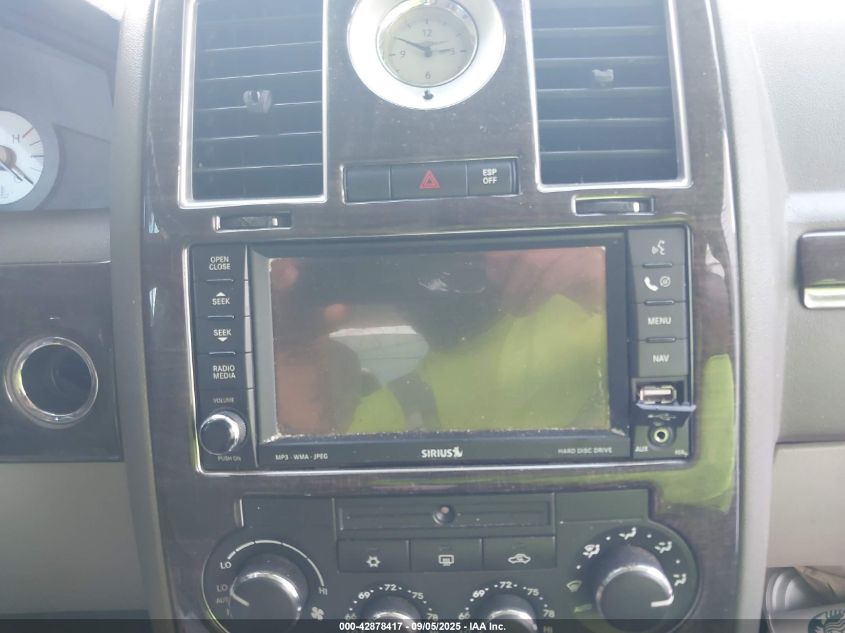 2009 Chrysler 300 Touring VIN: 2C3LA53V59H551598 Lot: 42878417