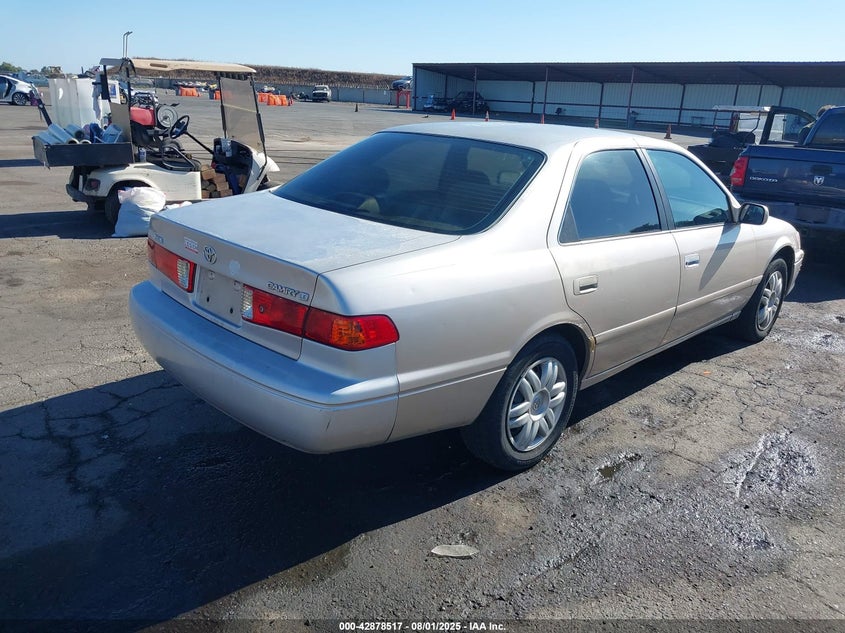 4T1BG22K51U828601 2001 TOYOTA CAMRY photo no. 4