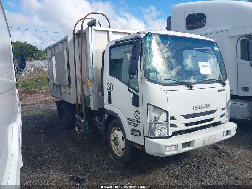 2022 Isuzu Nqr white van gasoline 54DE5W1L6NS502344 photo #1