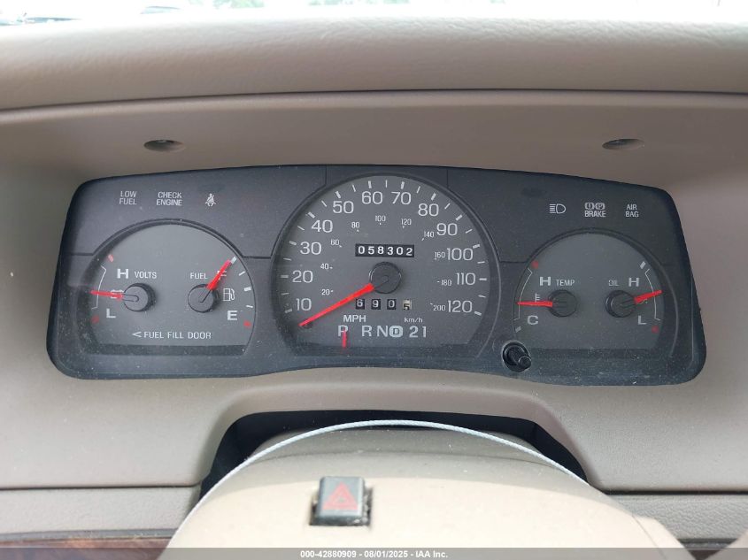 2005 Mercury Grand Marquis Gs VIN: 2MEFM74W65X668639 Lot: 42880909