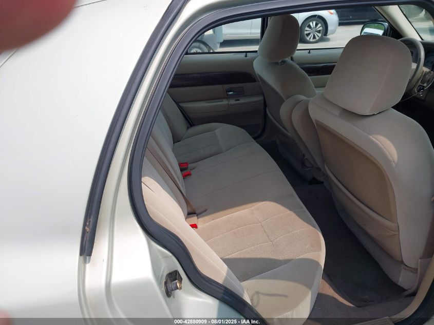 2005 Mercury Grand Marquis Gs VIN: 2MEFM74W65X668639 Lot: 42880909