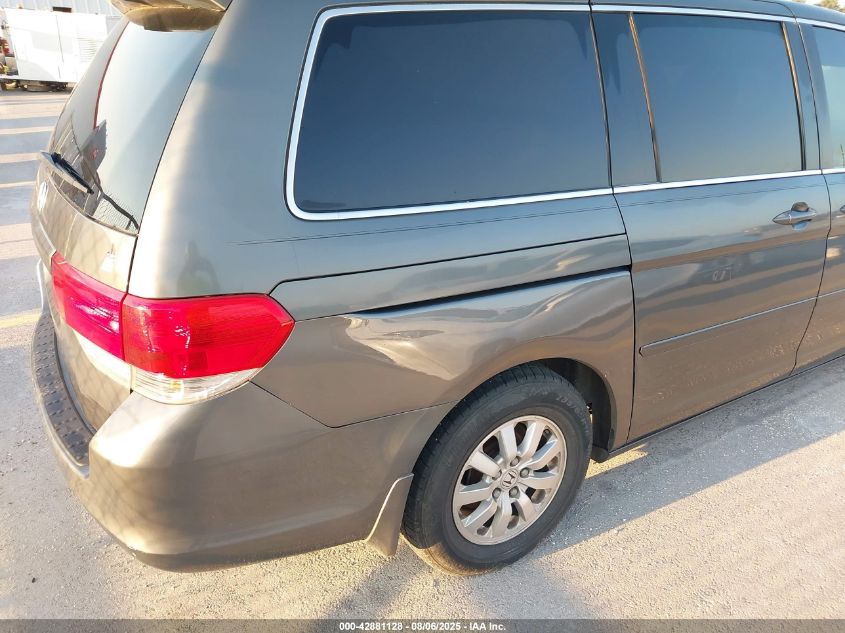 2008 Honda Odyssey Ex-L VIN: 5FNRL38748B072401 Lot: 42881128