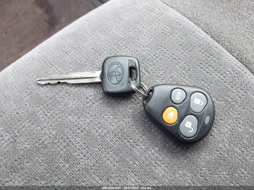 2004 Toyota Corolla Ce VIN: 1NXBR32E34Z233390 Lot: 42881297