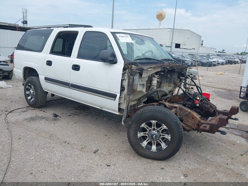 2004 Chevrolet Suburban 2500 Ls white other gasoline 3GNGK26U24G303577 photo #1
