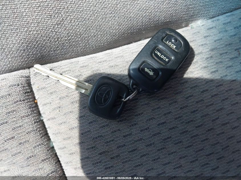 2003 Toyota Camry Le VIN: 4T1BE32K13U257218 Lot: 42881851