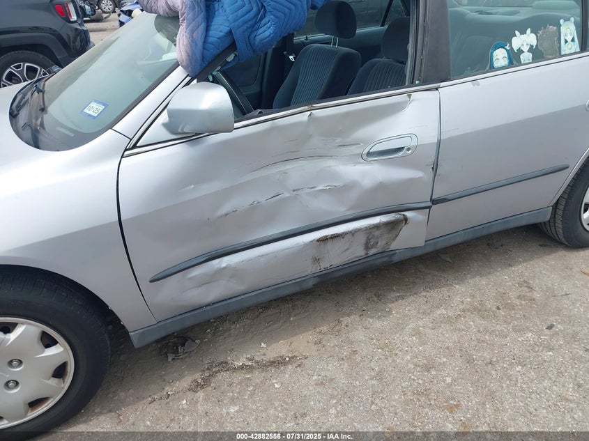 1998 Honda Accord Lx VIN: 1HGCG5647WA140874 Lot: 42882556